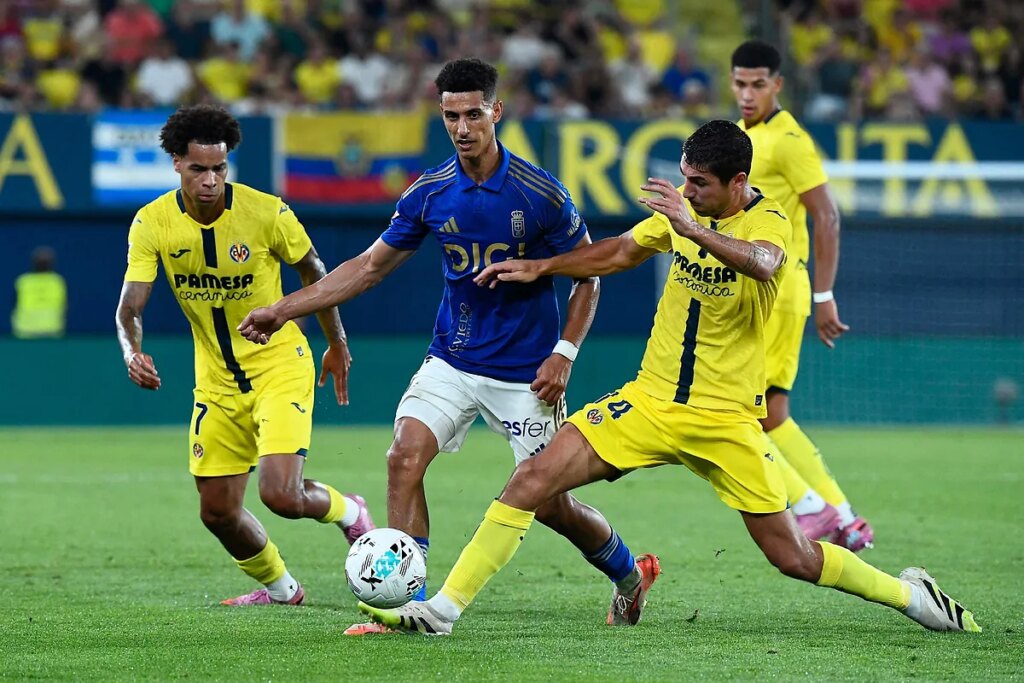 El Villarreal amarga el regreso del Real Oviedo a Primera