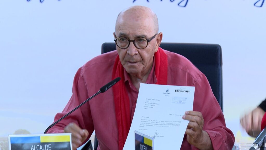 El alcalde de Noblejas, Agustín Jiménez, suspende su huelga de hambre en reivindicación de un Instituto en su municipio