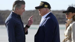El gobernador de California se erige como el ‘anti-Trump’ con su estrategia de “combatir fuego con fuego” en redes sociales | elperiodico.com