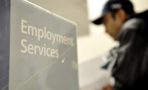 El mercado de trabajo se debilita en EEUU y desempleo sube a 4,2% en julio – AlbertoNews