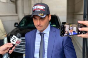 El ministro de Hacienda de Brasil responsabiliza a Eduardo Bolsonaro por frustrar su reunión con EE.UU.
