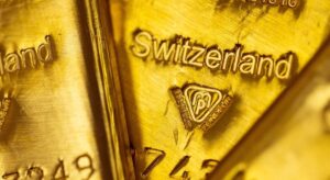El precio del oro cae con fuerza a la espera de que EEUU aclare si el metal va a soportar aranceles