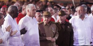 El régimen cubano acumula 18.000 millones de dólares con el país en la miseria