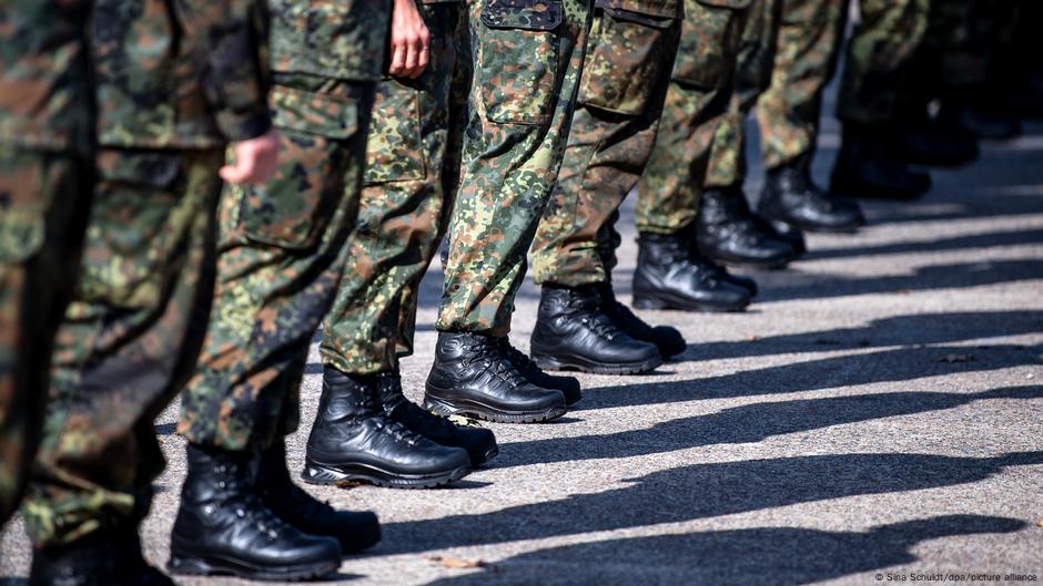 El retorno del servicio militar obligatorio en Europa – DW – 28/08/2025