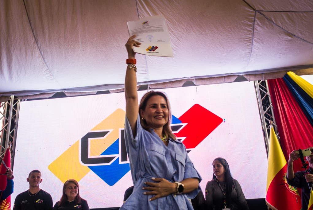 Elección de alcaldesas reaviva debate sobre igualdad de género en el chavismo