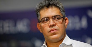 Elías Jaua dice que habló con Maduro sobre despliegue militar de EEUU