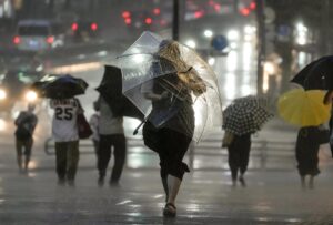 Emiten orden de evacuación en costas de Japón por lluvias torrenciales aún en ola de calor – AlbertoNews