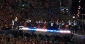 En VIDEO: la interpretación de «Viva la Vida» de Coldplay junto a la Sinfónica Simón Bolívar en Wembley