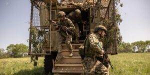 En el búnker de la primera línea de defensa ante Rusia