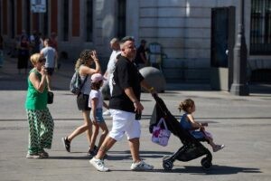 España registra nuevo record de población, con 49,3 millones de habitantes, gracias a los nacidos en el extranjero | europapress.es