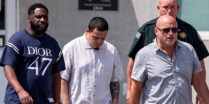 Estados Unidos pretende deportar a Uganda al salvadoreño Kilmar Abrego tras dejarlo en libertad