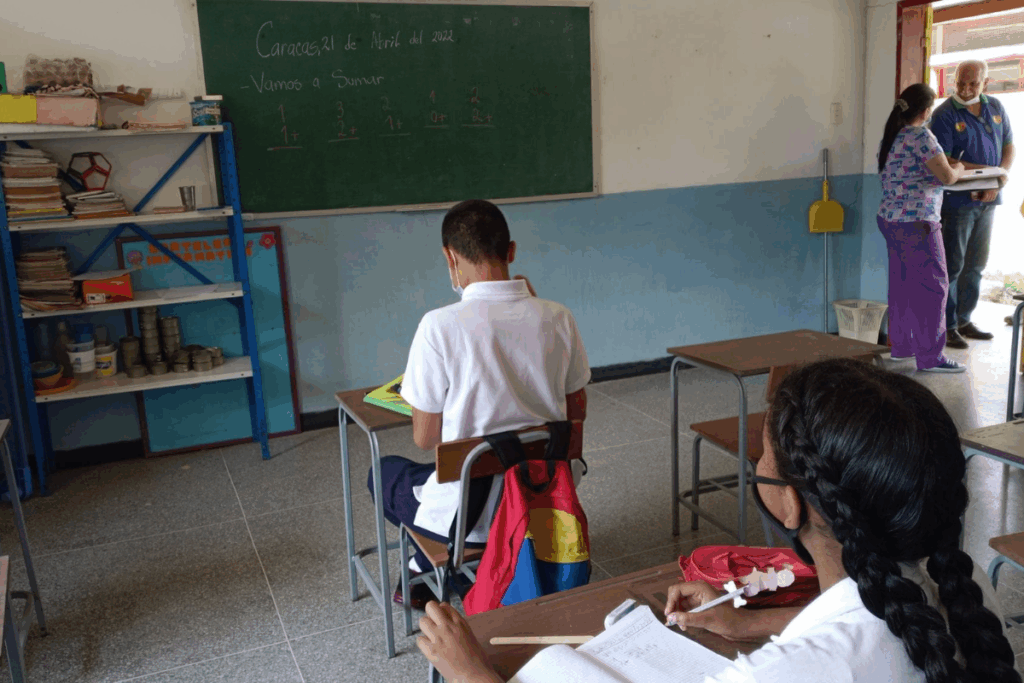 Con bajos sueldos, sin docentes e infraestructura deteriorada iniciará año escolar en septiembre