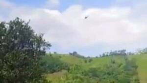 Este es el momento en que derriban el helicóptero de la Policía en zona rural de Amalfi, Antioquia