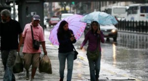 Estiman lluvias con descargas eléctricas en gran parte del país por paso de la onda tropical N° 26