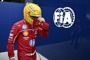 F1: Lewis Hamilton: «Soy un completo inútil. Quizá Ferrari necesita cambiar de piloto» | elmundo.es
