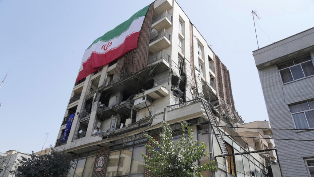 FT: Tres países europeos podrían renovar las sanciones contra Irán