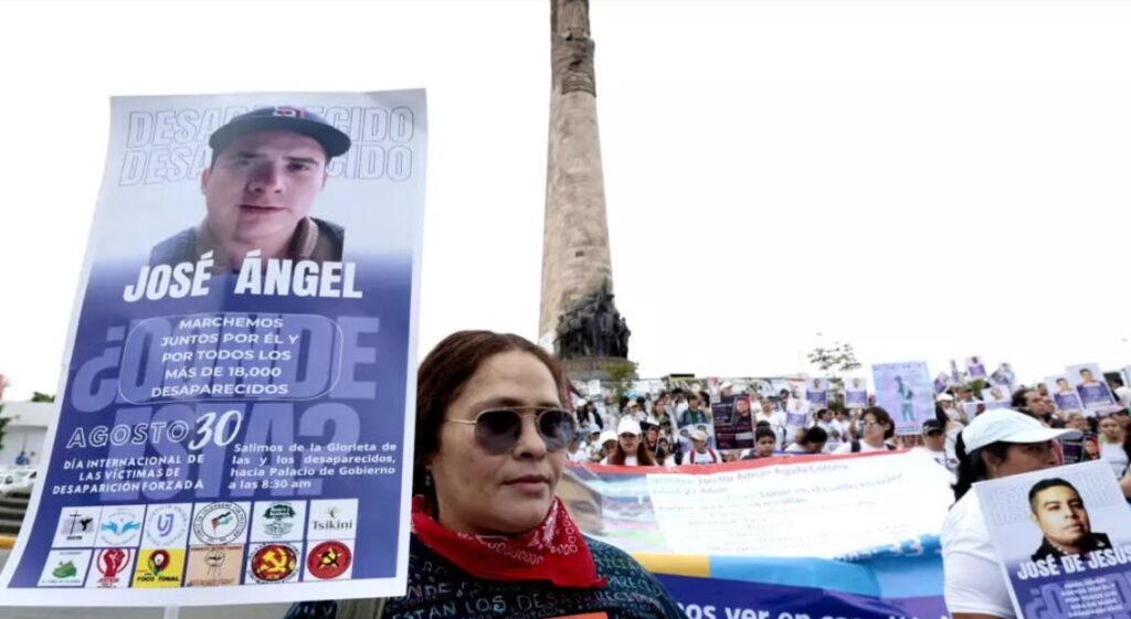 Familiares de desaparecidos en México marchan contra la indiferencia y piden justicia - AlbertoNews