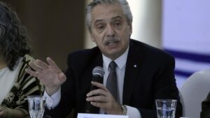 Fiscalía pide que Alberto Fernández vaya a juicio oral en la causa por violencia machista