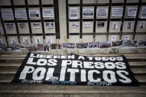 Foro Penal registró al menos 815 presos políticos en Venezuela