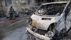 Fuertes explosiones en Kiev por masivo ataque con misiles – DW – 28/08/2025
