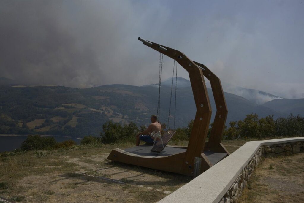 Galicia registra el mayor incendio de su historia con las 16.000 hectáreas quemadas en Chandrexa