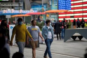 Gasto del consumidor en EEUU llegó a su nivel más alto en 4 meses a pesar de la inflación persistente