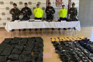 Golpe a las disidencias de las FARC: hallaron depósito ilegal de armas venezolanas y prendas militares – AlbertoNews