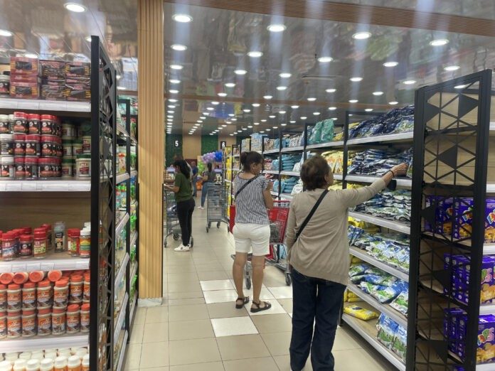 Guayaneses deben gastar al menos 20 dólares semanales en alimentos ante alza de precios