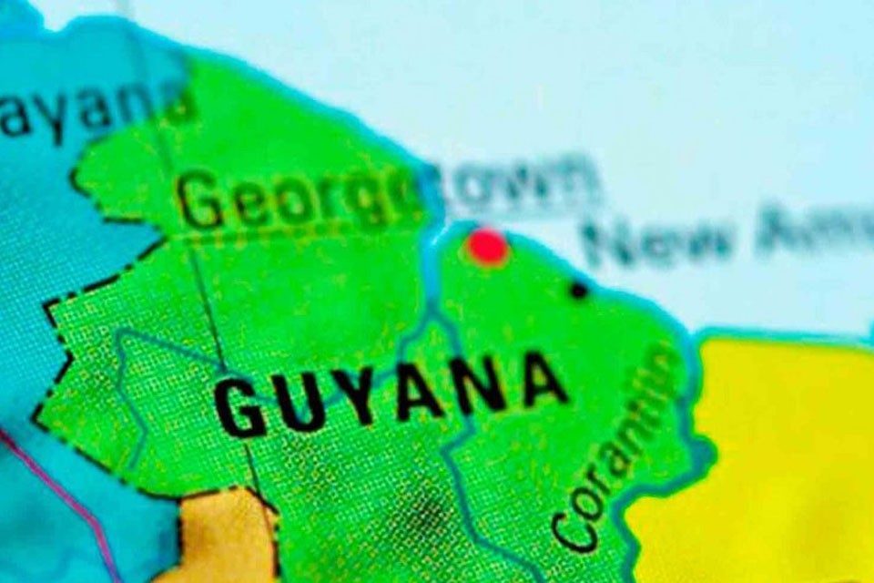 Guyana reafirma compromiso de resolver disputa por el Esequibo de forma pacífica y legal
