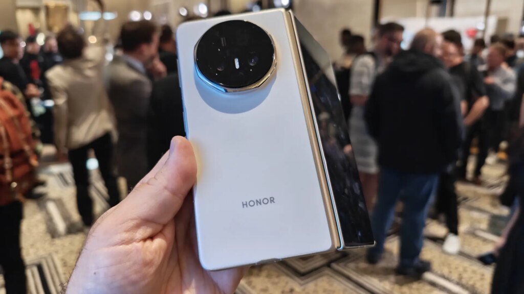 HONOR sigue de récord con el Magic V5, un móvil plegable tipo libro todavía más ultradelgado