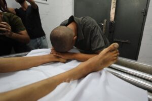 Hamás condiciona la atención médica internacional a los rehenes a la reapertura total de la entrada de ayuda a Gaza | europapress.es