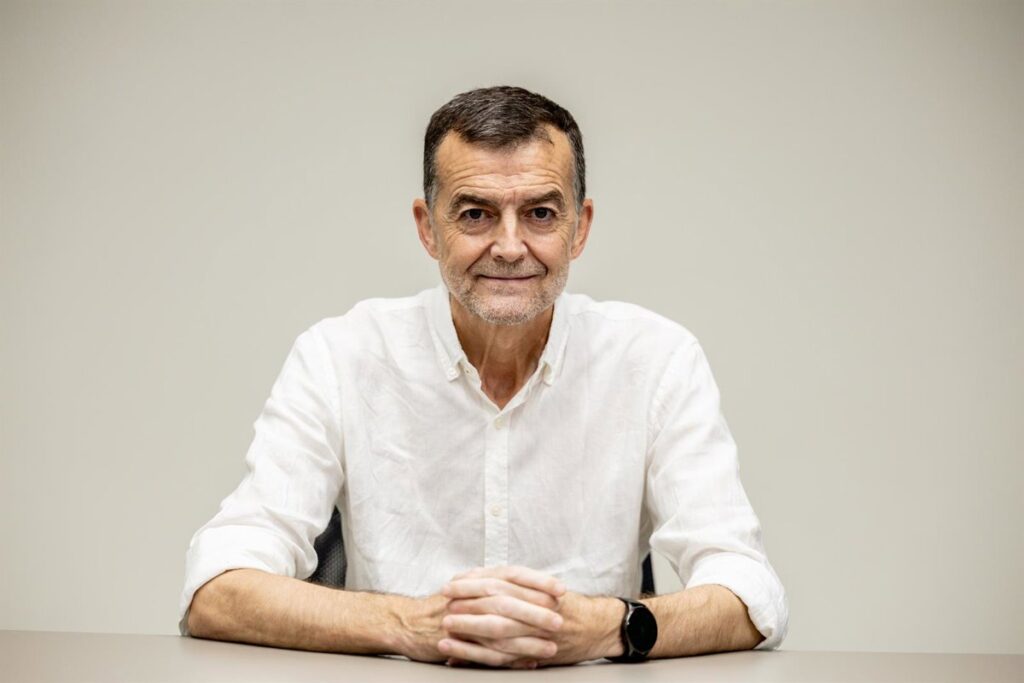 IU propone obligar a los cargos públicos que acrediten sus títulos para zanjar la polémica de los CV falsos