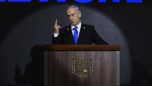 Israel exige liberar a todos los rehenes, frente al acuerdo parcial aprobado por Hamás | elperiodico.com
