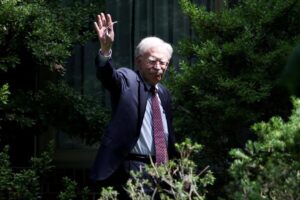 John Bolton rompió el silencio luego de que el FBI allanara su residencia – AlbertoNews