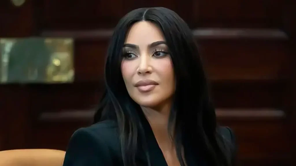 Kim Kardashian se posiciona en contra de las políticas migratorias de Trump: "Protejamos a quienes apoyaron y construyeron nuestro país" - AlbertoNews