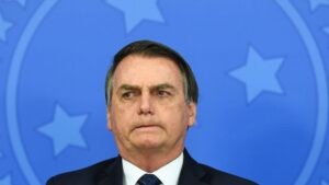 La Corte Suprema de Brasil ordenó la prisión domiciliaria de Jair Bolsonaro