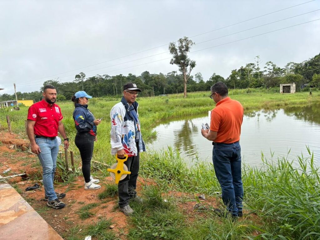 La Gobernación de Guayana Esequiba y el Ministerio de Pesca Inspeccionan Lagunas para Implementar el Plan Coporo