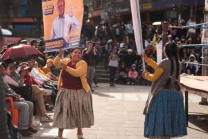 La ‘Gran lucha por la justicia’, una campaña electoral con cholitas luchadoras en Bolivia – AlbertoNews