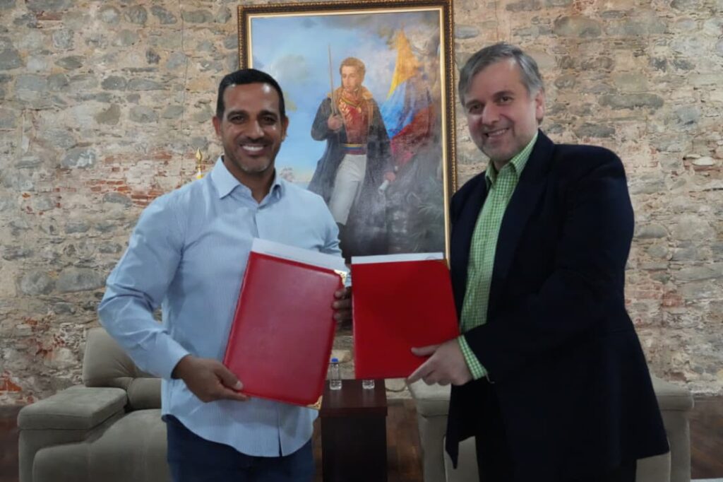 La Guaira e Irán concretan alianza económica