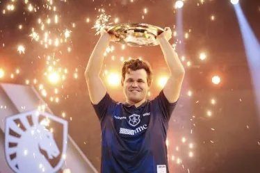 La versatilidad de Carlsen: el número 1 también gana un Mundial de videojuegos criticado por los grandes maestros