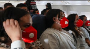 Llegan al país 205 repatriados de EEUU con escala en Honduras