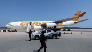 Llegaron 207 migrantes deportados de EEUU