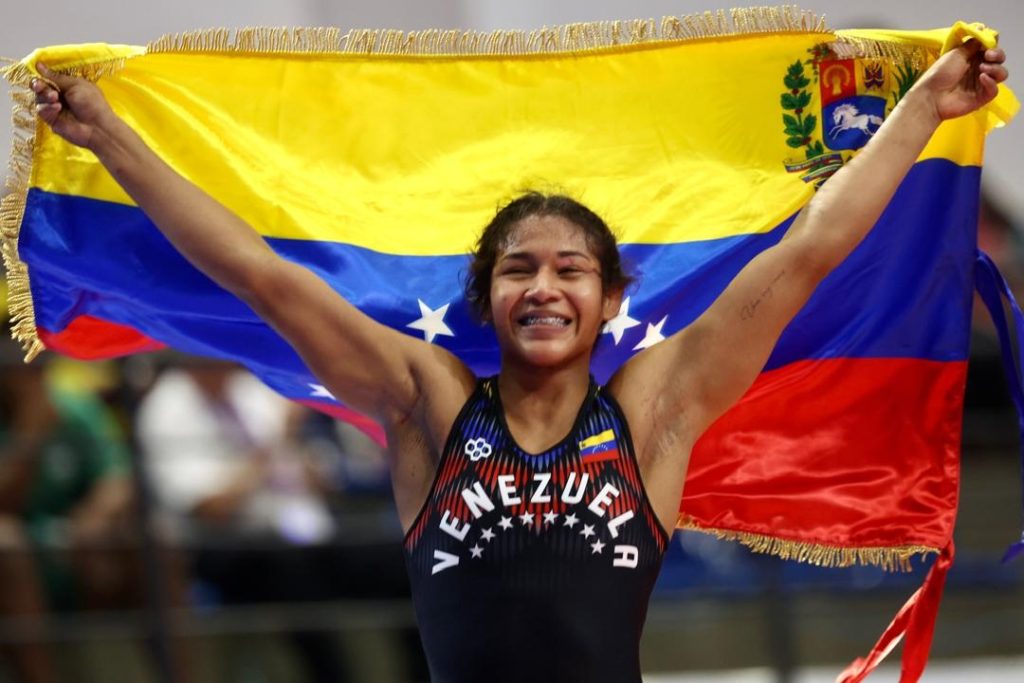 Lucha libre femenina brilló en Asunción 2025