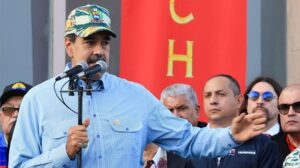 Maduro califica de «éxito total» primer día de alistamiento militar