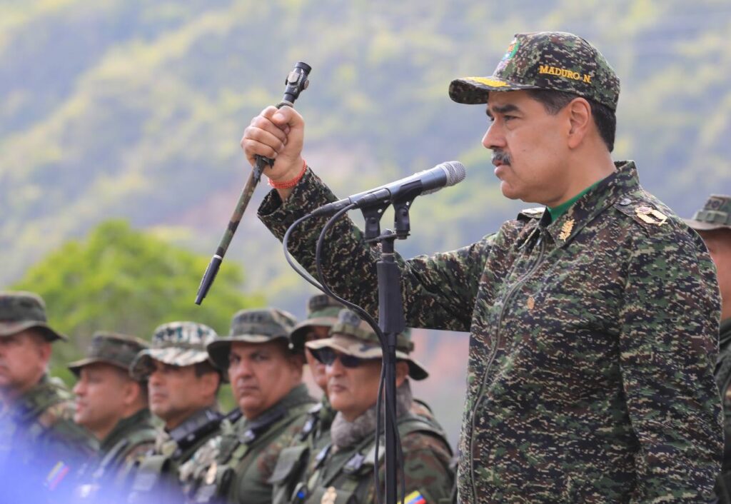 Maduro, disfrazado de militar, aseveró cuál es el "arma más poderosa" de Venezuela