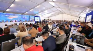 Maduro le dice a alcaldes opositores que deben trabajar el Plan de las 7T y los proyectos comunales
