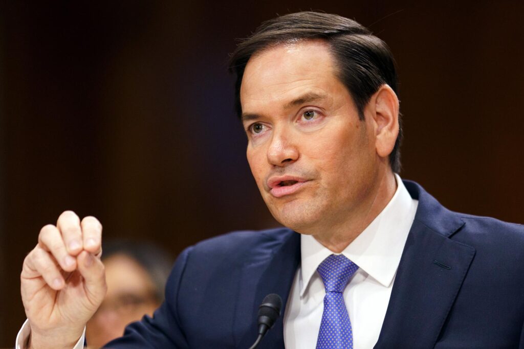 Marco Rubio aseguró que EE.UU. podría usar su poder militar contra Maduro tras designación del Cartel de los Soles como «terrorista» - AlbertoNews
