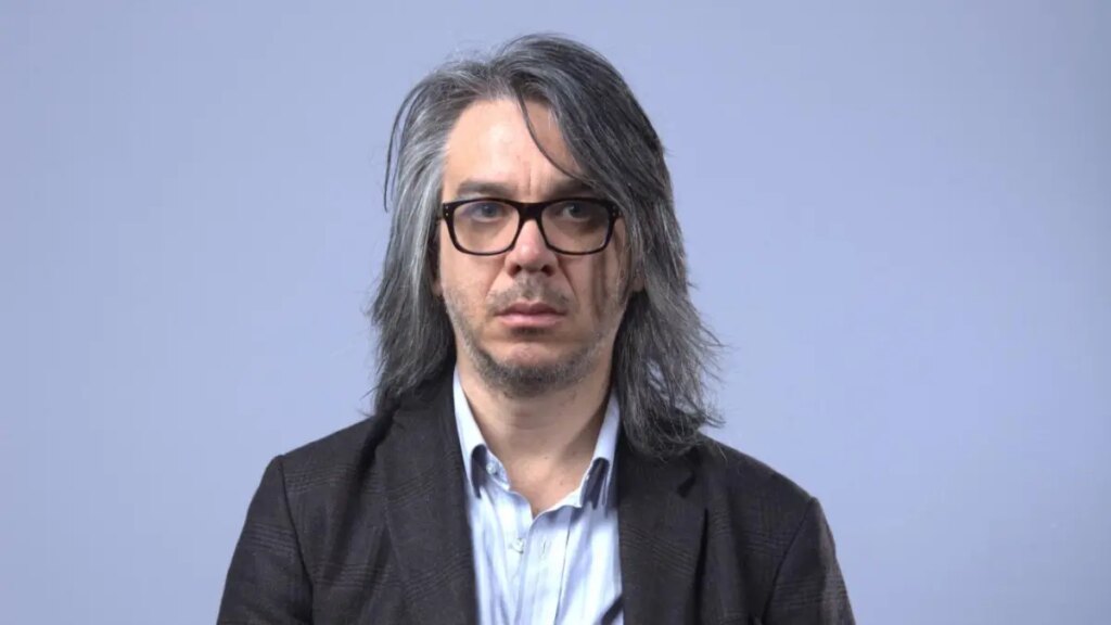 Martín de Francisco presenta 'Qué vergüenza con ustedes', en el Teatro Libre de Chapinero