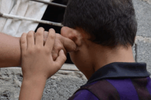 Más de la mitad de los niños sufren castigos corporales: OMS advierte consecuencias