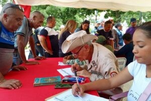 Meléndez y Amoroso piden a los venezolanos alistarse en la Milicia